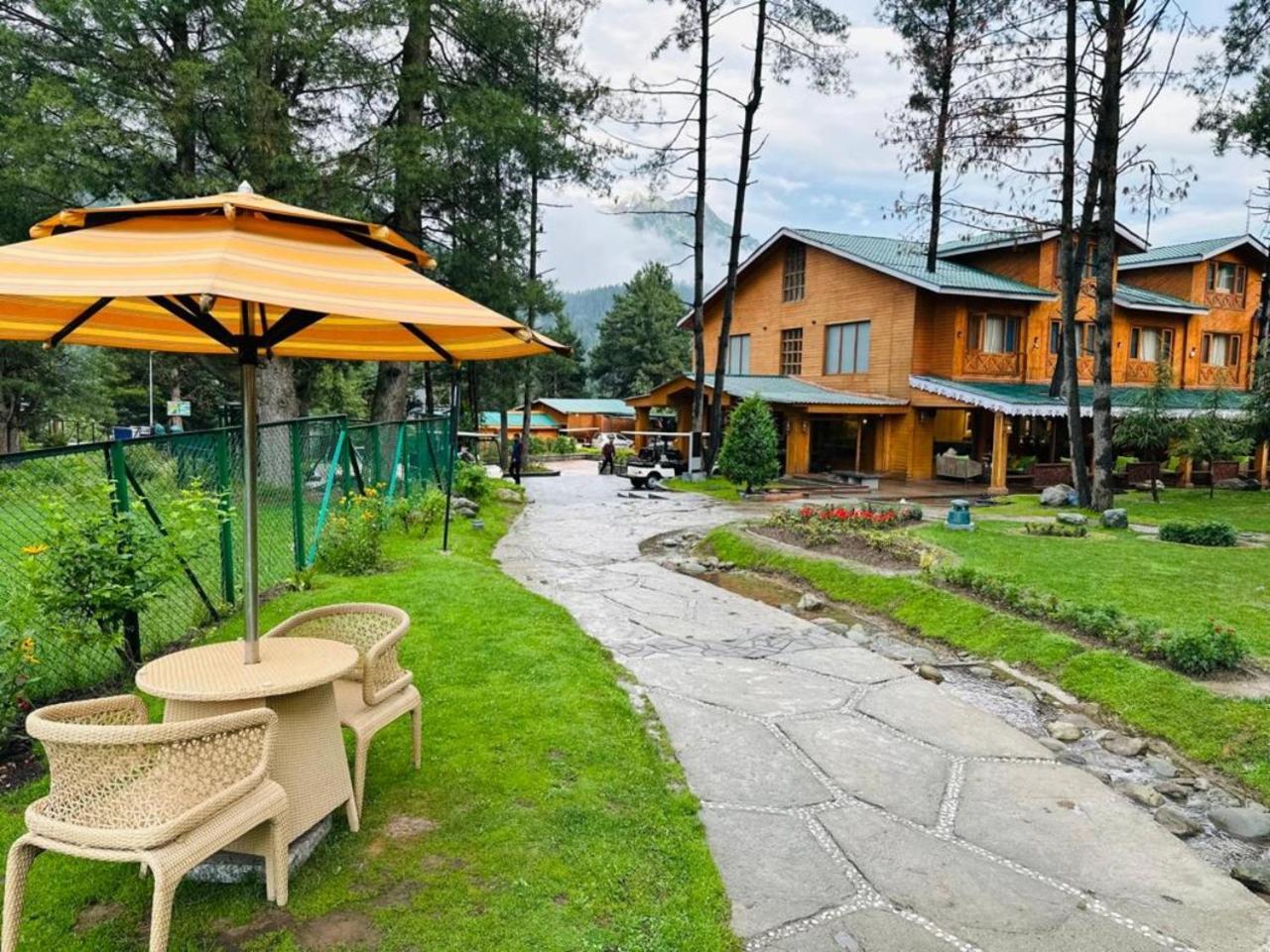 Radisson Golf Resort Pahalgām 외부 사진